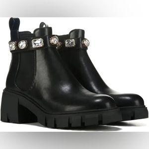 Madden Girl Honey Gem Detail Chelsea Boot